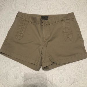 Gap Khaki shorts